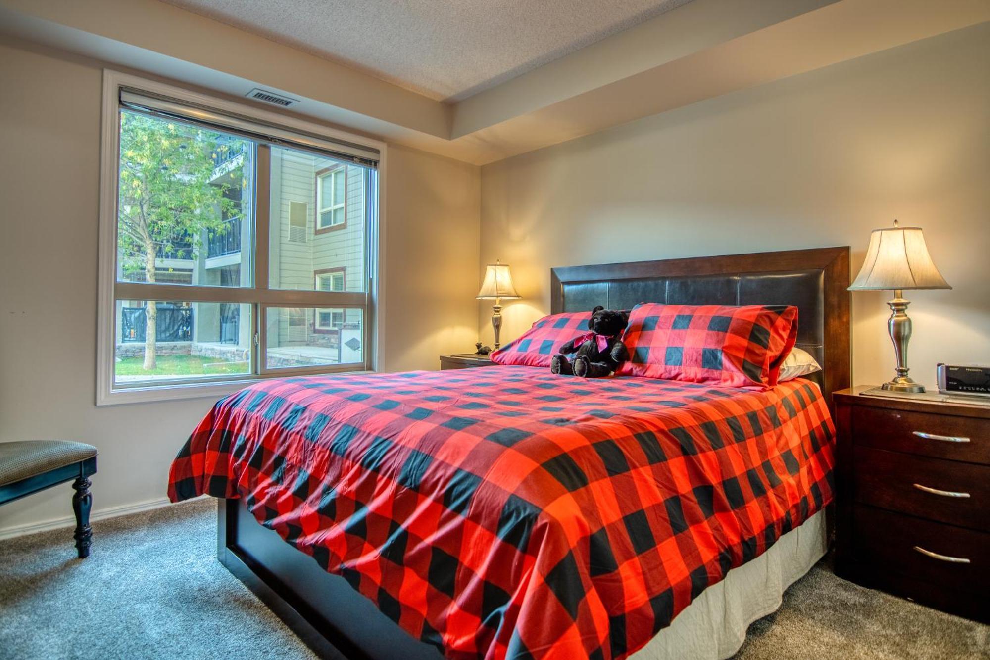 Mountain Getaway Condo - 5 Min Walk To The Beach! Invermere Exterior foto